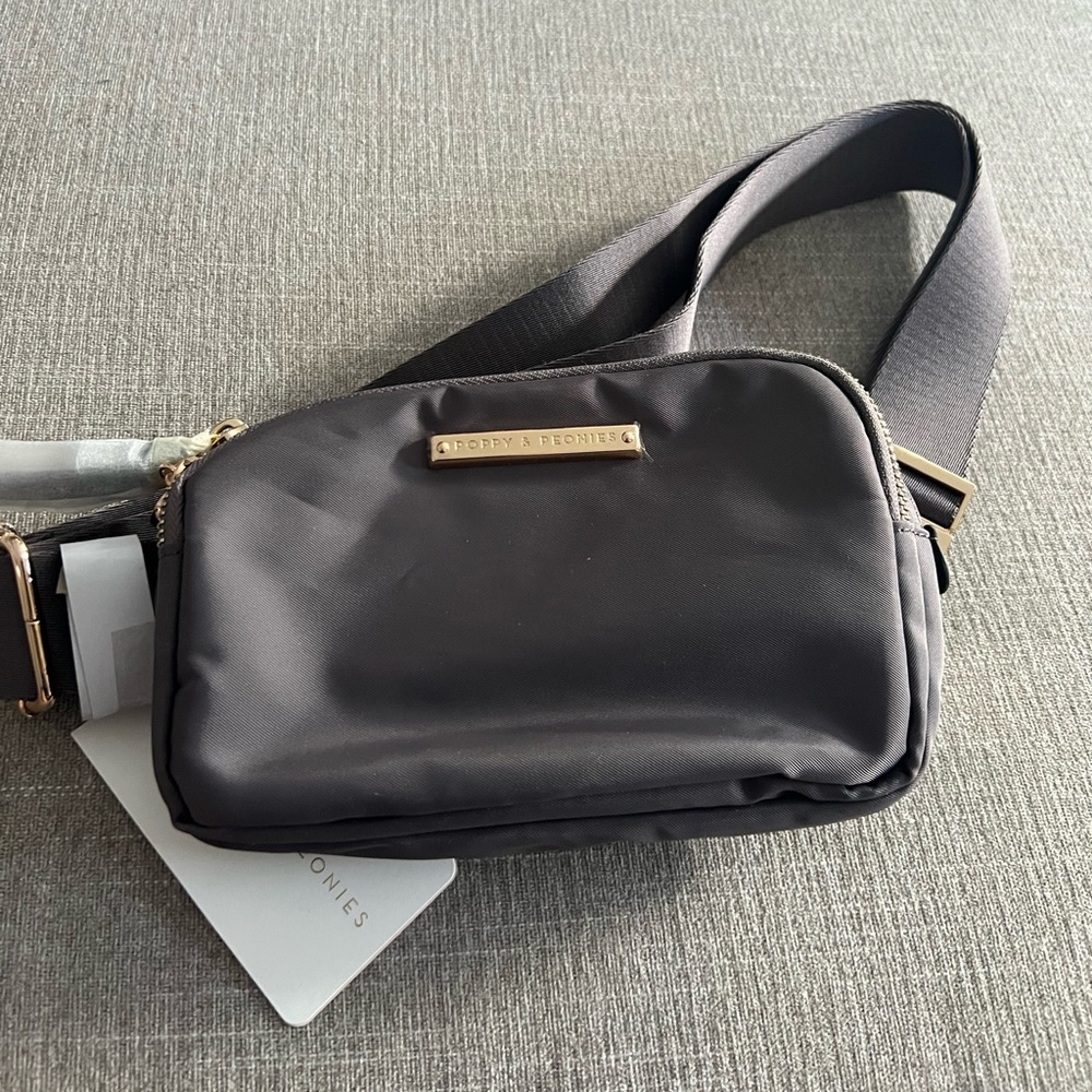 Poppy & Peonies on the run belt bag